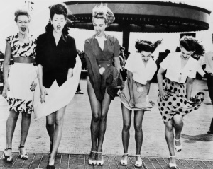 Broadways dancers at Coney Island, 1943